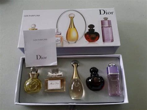 collection privée miniatures parfum dior|christian Dior perfume miniature sets.